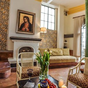 One-Bedroom King Suite